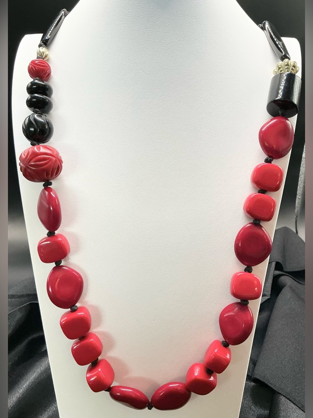 CHICOS OVERSIZE EXTRA LONG BEADED NECKLACE